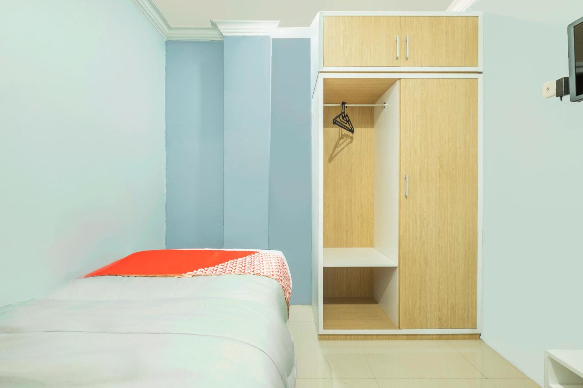 Oyo Living 2195 Al Jazeerah Residence Syariah Bandung Esterno foto